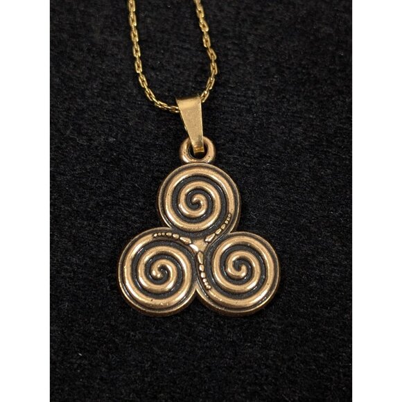 Alex Ani Triskelion Gold Tone Charm Adjustable Chain Necklace 30 in - Picture 1 of 12